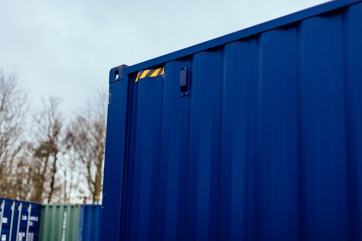 Top corner of blue container