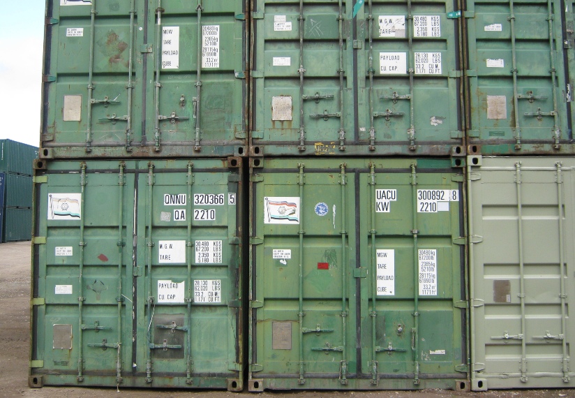 6 containers stacked in 2s